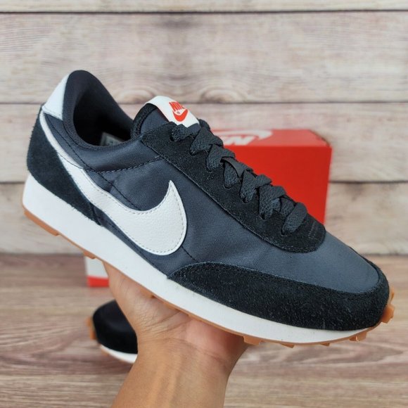 Nike Shoes - NEW Nike DayBreak Women's 6.5-9 Black White Gum Waffle Athletic Sneakers Shoes